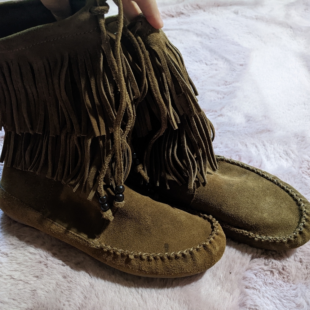 Minnetonka Moccasin Boots